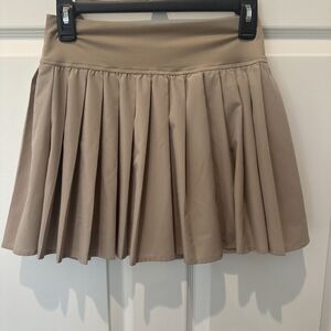 Women’s Vanilla Star Beige Pleated Skort/Skirt - Medium